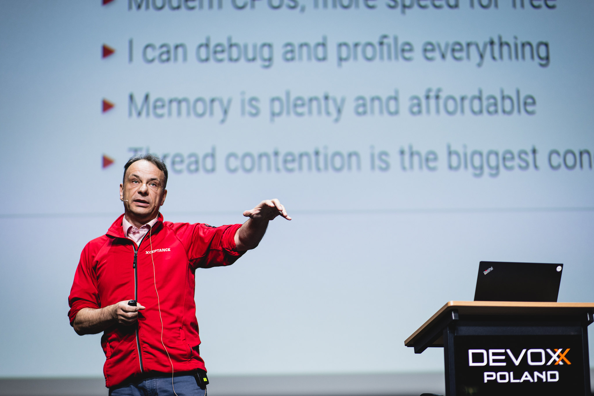 René Schwietzke presenting at Devoxx Poland 2023